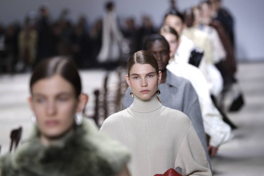 MILAN, ITALY - FEBRUARY 19: Model walks the runway during the Jil Sander fashion show as part of Milan Fashion Week Fall/Winter 2020-2021 on February 19, 2020 in Milan, Italy. (Photo by John Phillips/WireImage)