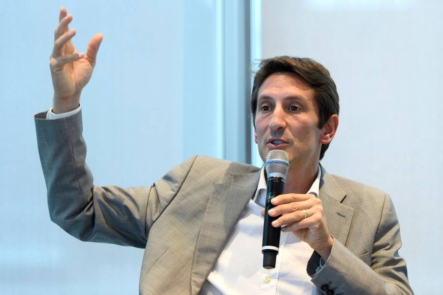 Jurgi Camblong, Co-Fondateur et CEO de Sophia Genetics, sexprime lors dune conference de presse, du leader mondial de la medecine basee sur les donnees Sophia Genetics, ce mercredi 19 octobre 2015 au Campus Biotech a Geneve. (KEYSTONE/Martial Trezzini)