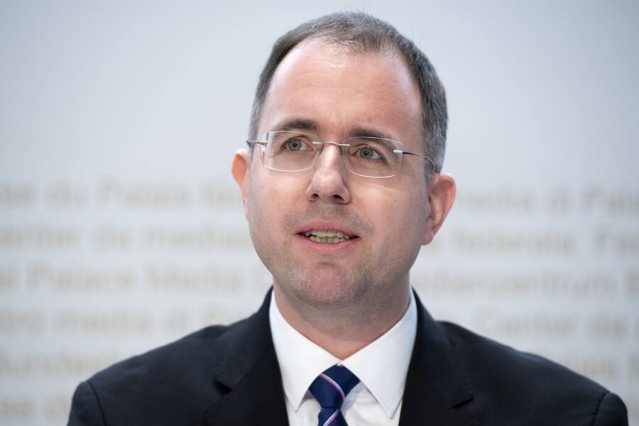 Martin Steiger, jurist, spricht an einer Medienkonferenz ueber die  Lancierung der Volksinitiative fuer ein E-Voting-Moratorium "Fuer eine sichere und vertrauenswuerdige Demokratie", am Freitag, 25. Januar 2019, im Medienzentrum Bundeshaus in Bern. (KEYSTONE/Anthony Anex)