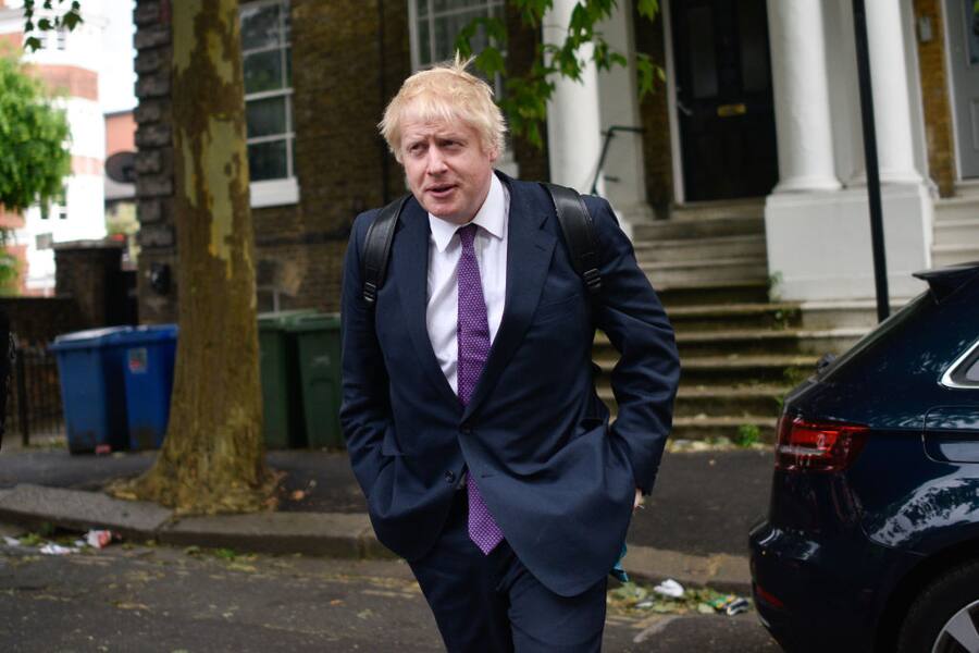 LONDON, ENGLAND - MAY 27: Boris Johnson leaves the home of his girlfriend Carrie Symonds on May 27, 2019 in London, England. Mr Johnson is in the running for leader of the Conservative party following the announcement of Prime Minister Theresa May's resignation. (Photo by Peter Summers/Getty Images)