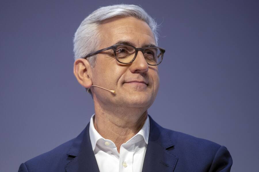 Ulrich Spiesshofer, CEO of Swiss power and automation company, ABB Group, during a press conference to deliver the company's 2018 annual results in Zurich, Switzerland, 28 February 2019. (KEYSTONE/Walter Bieri)