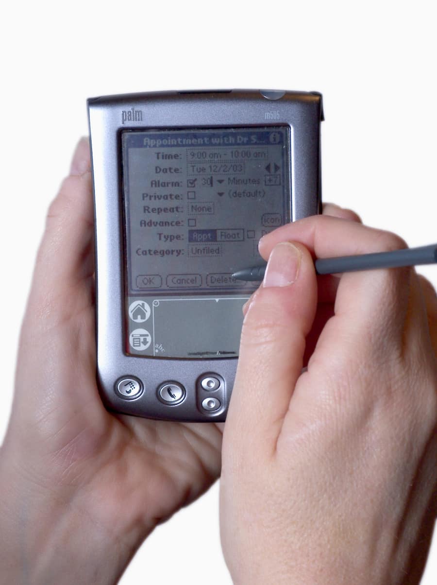 A Palm Pilot, showing the screen and magnetic pen of the PDA. (KEYSTONE/SCIENCE PHOTO/Scott Camazine) === ===