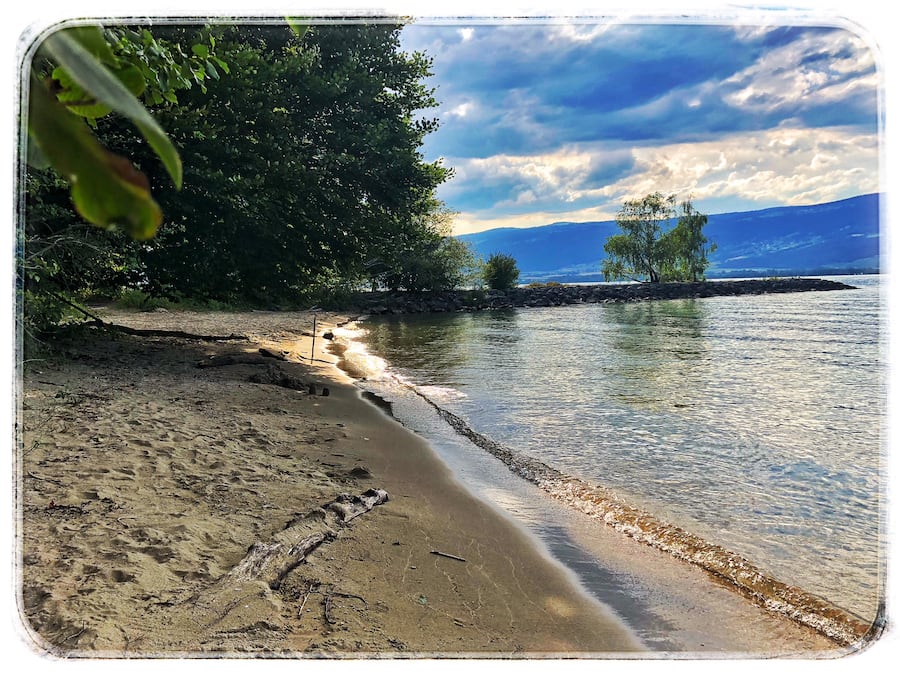 Get your kicks on the criques: Kleine Badebuchten in Cheseaux-Noréaz