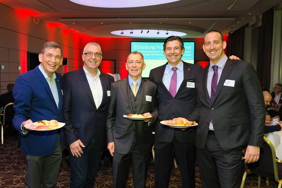 Christoph Lang, Geschäftsführer, Flughafenregion Zürich; Thomas Schärer, CEO & VRP, Opera AG; Thomas W. Schreper, Managing Partner, Global M&A Associates GmbH; Marc Wallach, Managing Partner, Global M&A Associates GmbH; François Radin, CEO & VRP, Green Motion SA