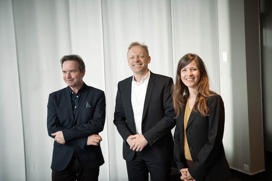Clemens Fuest (Mitte), Präsident ifo-Institut, mit Ralph Pöhner und Melanie von der Handelszeitung