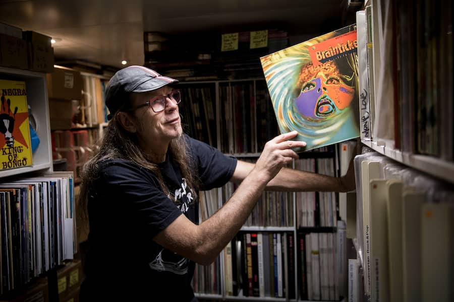 Daniel Binggeli wurde über einen Zeitraum von dreissig Jahren dank der Plattensammlung zum Millionär