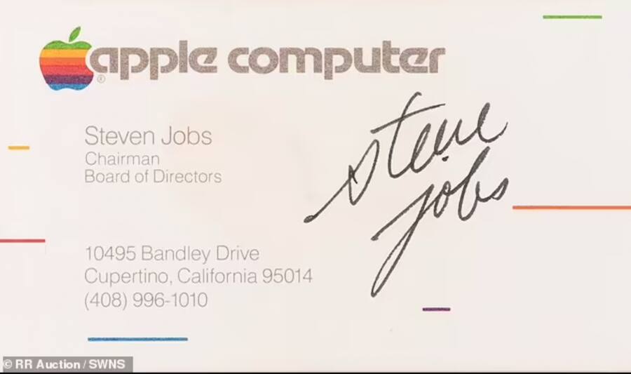 <p>Ein Highlight der Versteigerung war die signierte Visitenkarte von Steve Jobs. Mit 181'000 Dollar stellte sie einen neuen Rekord auf.</p>