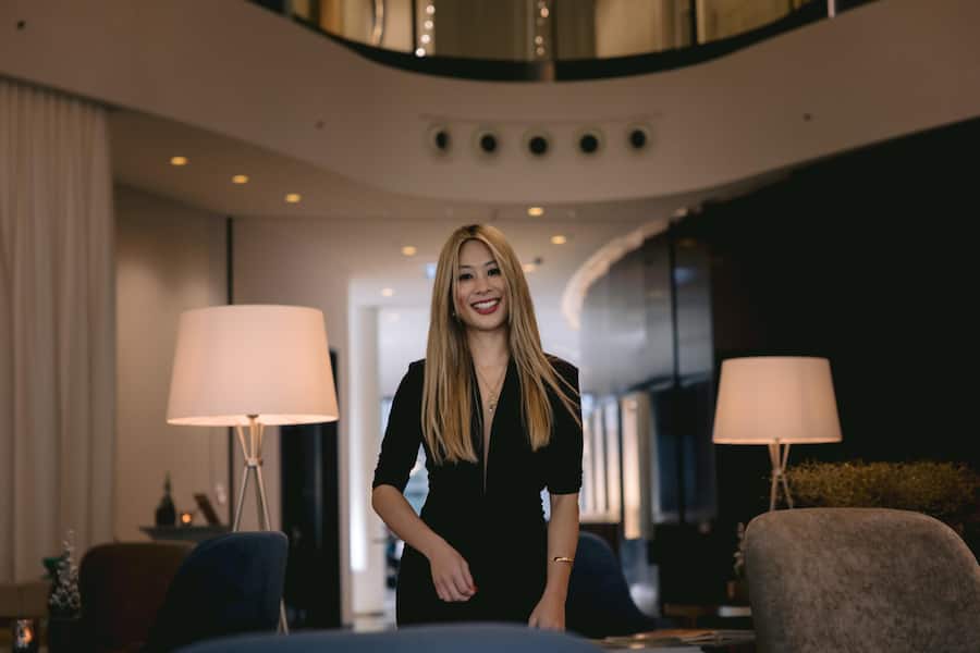 <p>Entscheidend sei die gute Anbindung nach Zürich, Zug und Schwyz, sagt Maklerin Lan Anh Nguyen (33).</p>