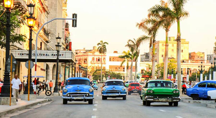 <p>Kuba mit seinen Oldtimern steht bei vielen Reisenden hoch im Kurs. Trotzdem ist der Karibikstaat spottbillig.</p>