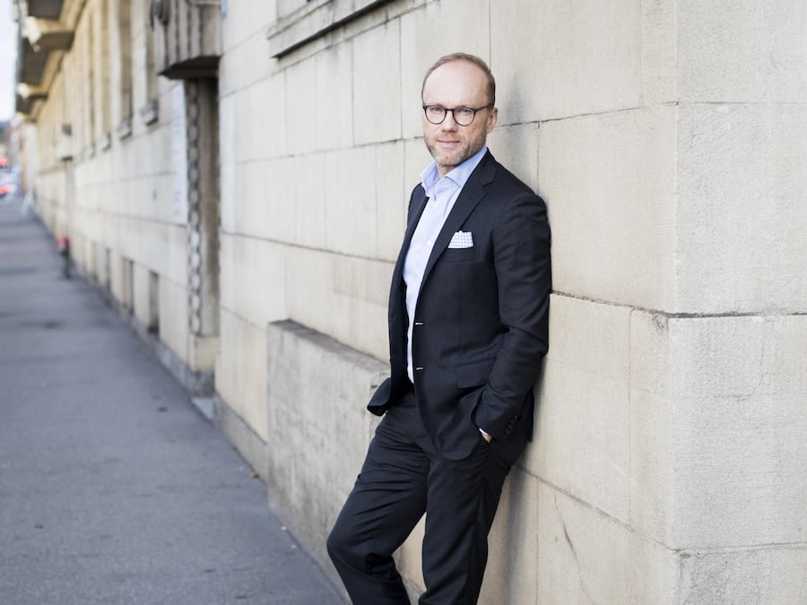 <p>Lars Förberg, Managing Partner & Mitbegründer von Cevian, hält einen Wegzug für alternativlos, sollte die Politik nicht einlenken.</p>