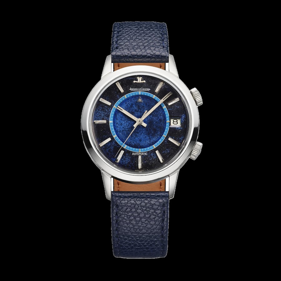<p>Memovox Automatic Calendar von Jaeger-LeCoultre mit seltenem Zifferblatt in Lapislazuli-Optik.</p>