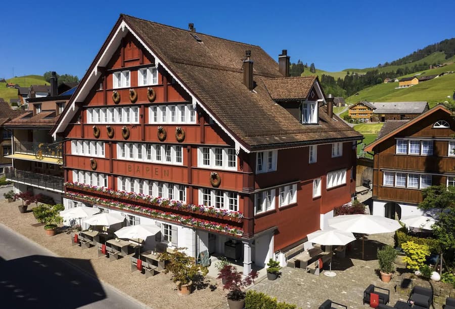 <p>Das Resort «Huus Appenzell» in Gonten AI besteht aus drei Hotels – im Bild der «Bären».</p>