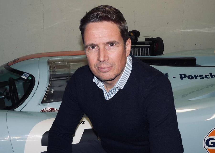 Porträt von Philippe Siffert, Gründer der Uhrenmarke "Jo Siffert" und Sohn des gleichnamigen Schweizer Rennfahrers.