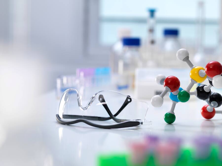 Close-up of molecular structure with protective eyewear on table in laboratory property released PUBLICATIONxINxGERxSUIxAUTxHUNxONLY ABRF00553