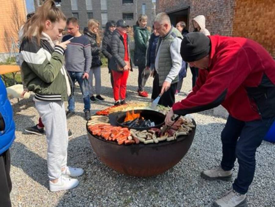 Gemeinsames Grillen mit Flüchtlingen in Herisau