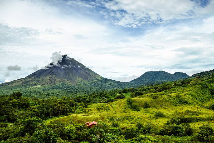 Blick auf den Vulkan Arenal in Costa Rica.