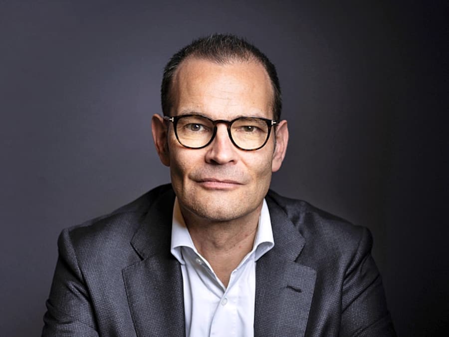 Christoph Brand, CEO Axpo Holding AG, portraitiert am Freitag, 4. November 2022 in Baden. (KEYSTONE/Gaetan Bally)