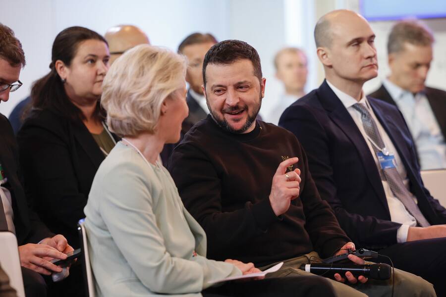 Ursula von der Leyen, president of the European Commission, left, and Volodymyr Zelenskiy, Ukraine's president, center, at the 'CEOs for Ukraine' session on the opening day of the World Economic Forum (WEF) in Davos, Switzerland, on Tuesday, Jan. 16, 2024. The annual Davos gathering of political leaders, top executives and celebrities runs from January 15 to 19. (KEYSTONE POOL BLOOMBERG/Stefan Wermuth)