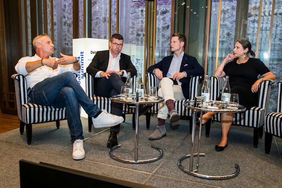Blick in die Zukunft: Till Hornung, CEO Kliniken Valens, Simon Neuner, CEO ÖKK, Moderator Fabian Unteregger, Babette Sigg Frank, geschäftsführende Präsidentin des Schweizerischen Konsumentenforums.