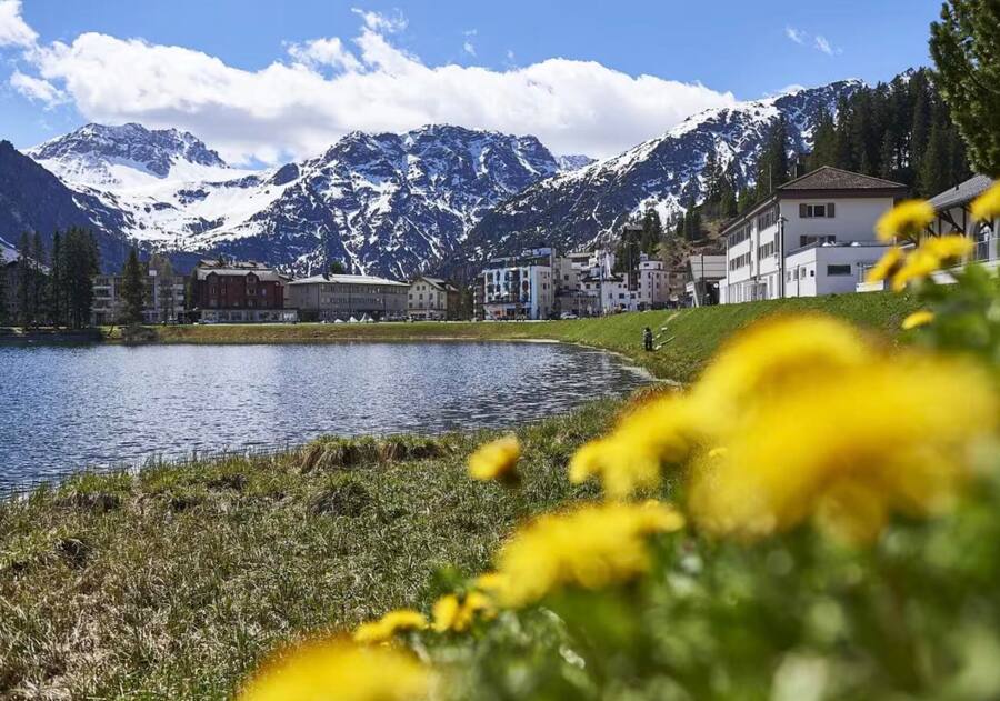 In Arosa leben besonders wenige junge Menschen.