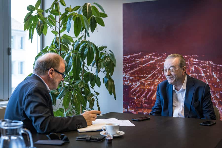 Bild: Philippe Rossier, 5.3.2025, Zuerich, Oswald Grübel, 81, ex-CEO CS und UBS. Mit Christian Kolbe