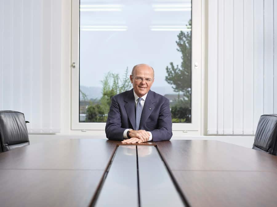 Portrait of Mario Greco, Zurich Insurance Group CEO, taken on the premises of the company in Zurich, Switzerland, on August 9, 2016. (KEYSTONE/Christian Beutler) Mario Greco, CEO der Zurich Insurance Group, portraitiert am 9. August 2016 in den Raeumlichkeiten der Firma in Zuerich. (KEYSTONE/Christian Beutler)