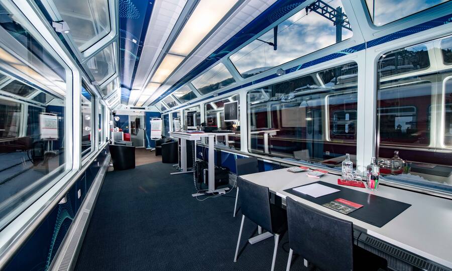 Blick in den umgebauten Glacier-Panorama-Wagen