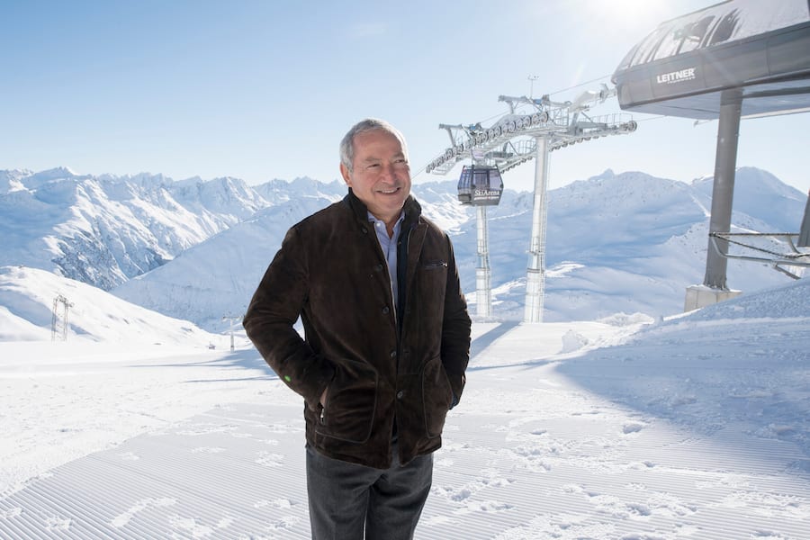 Der Aegyptische Investor Samih Sawiris, anlaesslich der offiziellen Eroeffnung zur Fertigstellung der SkiArena Andermatt vom Freitag, 14. Dezember 2018 in der Talstation der Gondelbahn des Schneehueenerstock-Express auf dem Oberalppass. (KEYSTONE/Urs Flueeler)