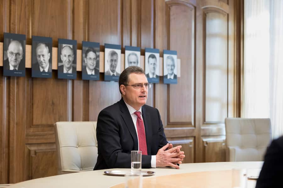 Thomas Jordan, Chairman of the Governing Board of the Swiss National Bank, during an interview at the headquarters of the Swiss National Bank in Zurich, Switzerland, on April 4, 2018. (KEYSTONE/Gaetan Bally)Thomas Jordan, Praesident des Direktoriums der Schweizerischen Nationalbank, waehrend eines Interviews am 4. April 2018 am Hauptsitz der Schweizer Nationalbank in Zuerich. (KEYSTONE/Gaetan Bally)