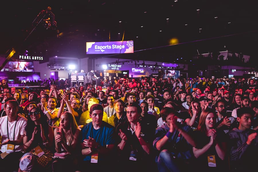 SAN JOSE, CA - OCTOBER 27, 2018: Packed house of fans at the first Doritos Bowl 2018 Call of Duty: Blackout Battle Royale tournament, TwitchCon at San Jose Convention Center on October 27, 2018 in San Jose, California. (Photo by Eric_Ananmalay / ESPAT Media / Getty Images)